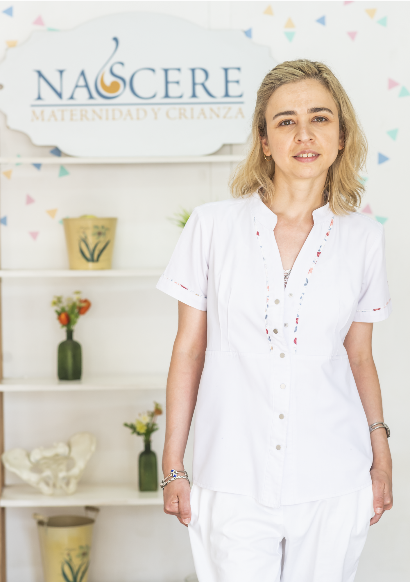 LIC. MARIA LUISA DE LA VEGA (MP 2511) Dpto. de Docencia e Investigación NASCERE Coordinadora Puericultura Dpto. Maternidad y Crianza - NASCERE Coordinadora de la Unidad de Nutrición Integrante de Área PRE NATAL y CRIANZA